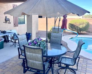 Patio furniture table with 4 chairs and umbrella 