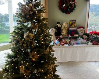 Pre lit Christmas tree and Christmas Santa’s, decorations and ornaments. Vintage Christmas ornaments j