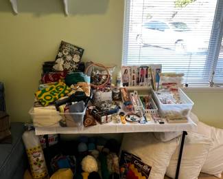 Sewing items, fabric, mis 