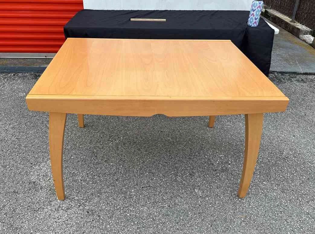 Village of Lake Tarpon Online Estate Sale... starts on 12/21/2023