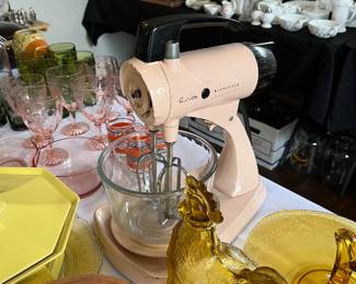 1950's Pink Sunbeam Mixmaster