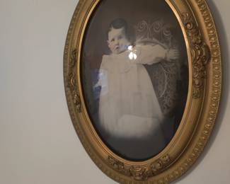 Oval Bubble glass frame