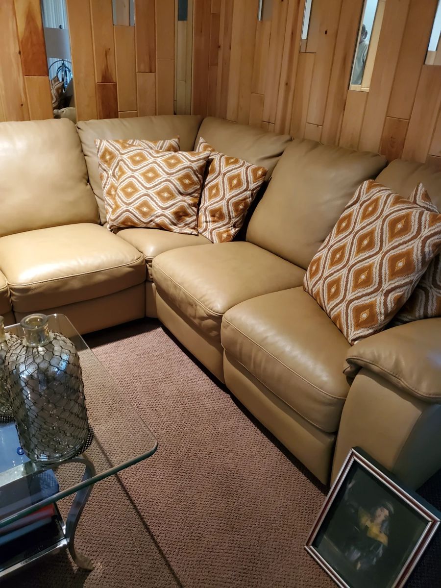 ALIXS TAG SALES IN MERRICK in Merrick, NY starts on 1/6/2024