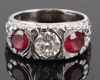Diamond and ruby gold ring