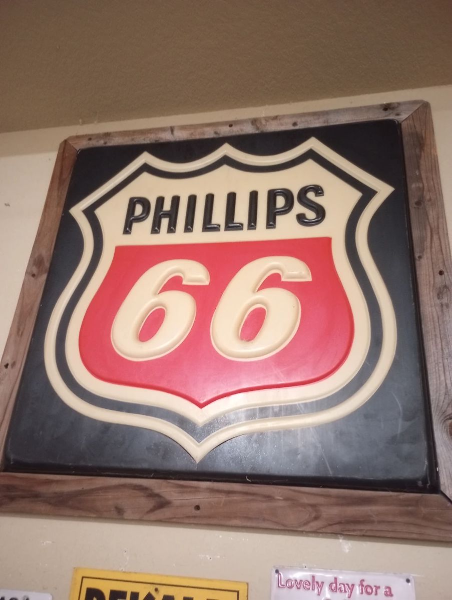 Eclectic Estate Sale in New Braunfels starts on 12/30/2023