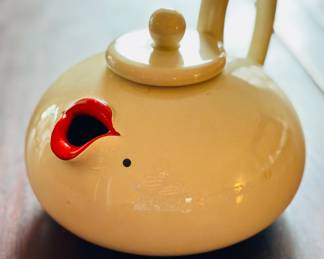 Fitz and Floyd "Lip Service" Marilyn Monroe Teapot