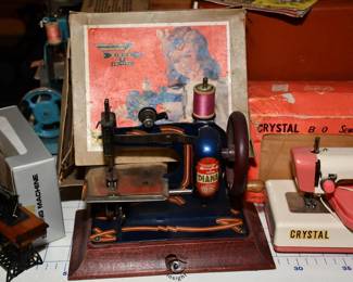 0190Sewing Room