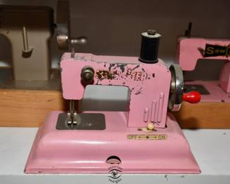 0272Sewing Room