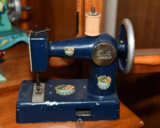 0405Sewing Room