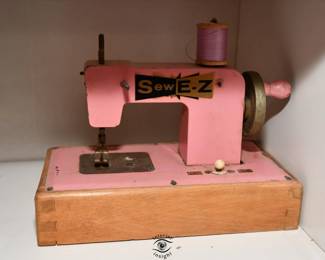 0273Sewing Room
