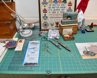 0342Sewing Room
