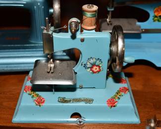 0408Sewing Room