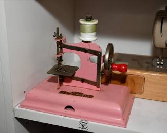 0271Sewing Room