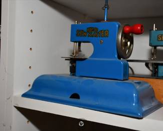 0296Sewing Room