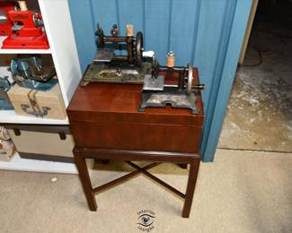 0515Sewing Room