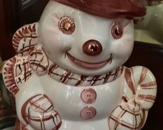 Adorable Snowman Statue