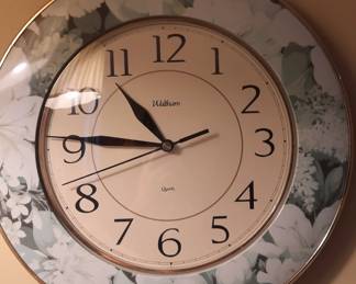 Floral Battery Clock