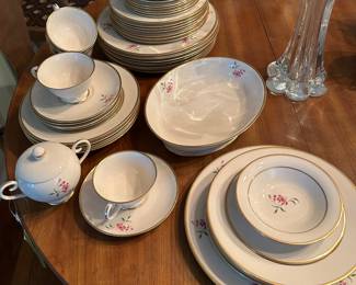  Flintridge "Fuchsia" China Set