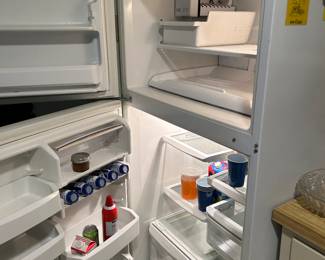 Kitchen Aid Model KTRS22MJWHOO 05/00   Dimensions (66 X 33 X 33) 