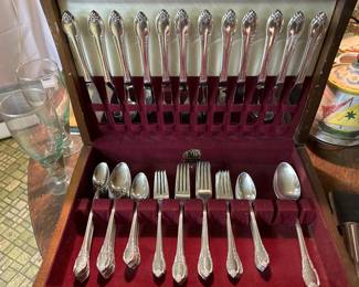 “Remembrance” silver plate flatware