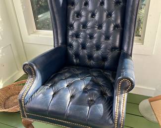 tufted blue office chair
