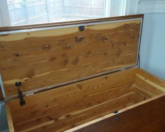 Lane cedar chest