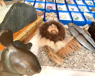 Heavy cast iron fish paper weight?, Eskimo wall decor. Wyoming Nephrite Jade end quarter