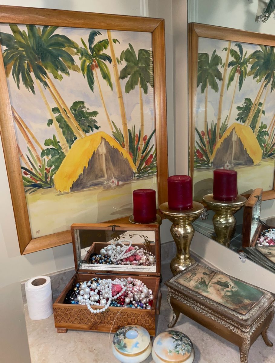 Eclectic Darien Estate SaleBlowout Sale starts on 1/27/2024