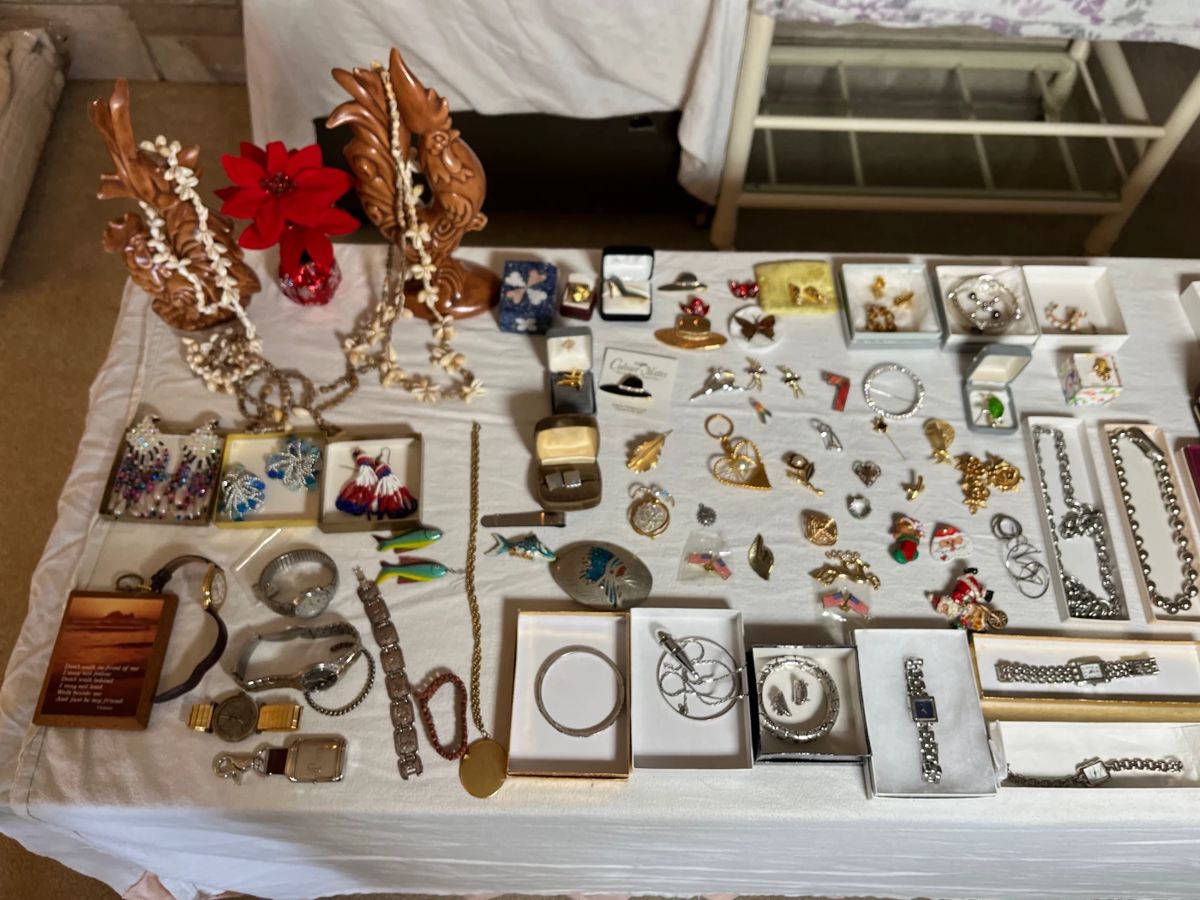 Becker Estate Auction in Smithton, IL starts on 12/23/2023