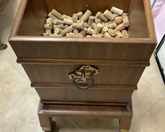 1 Rolling wooden planter/ vintage 
(Cork Screws available)