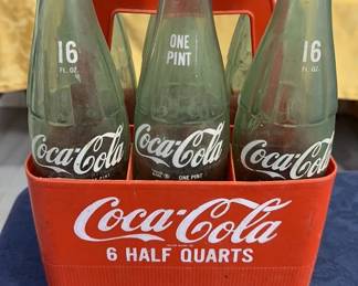 Vintage Plastic Coca Cola carrier with bottles