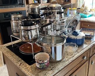 Stainless cookware