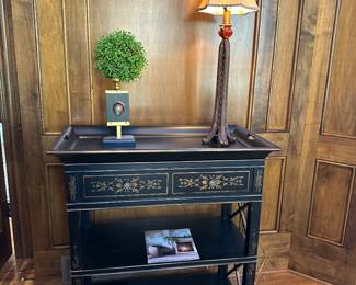 Hickory Chair tray-top console shelf