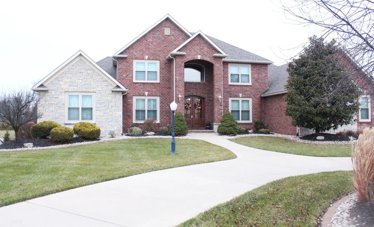 Large, Full House Sale in Edwardsville, by... starts on 12/29/2023