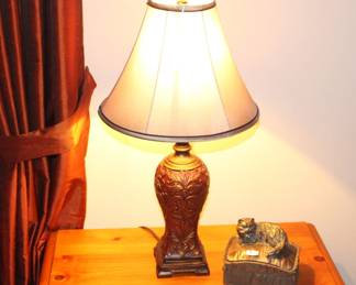 We have a nice variety of lamps and decorative objects.  