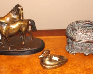 Lots of decorative items.  