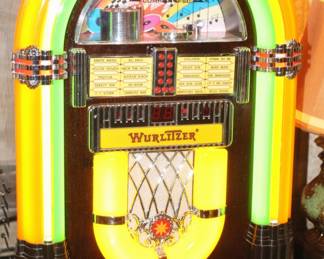 Wurlitzer JukeBox FM Stereo/CD Player Model WR-18.  Bubble lights and radio work. (sold as-is, no remote, need remote for cd player and to change radio station/volume)