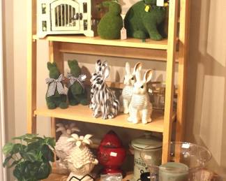 Lots of decorative items!