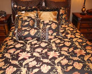 Beautiful custom made comforter and pillows.  