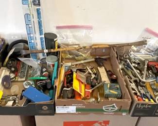 Multiple small tools and misc.