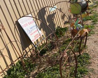 Metal yard decor