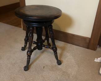 Piano stool
