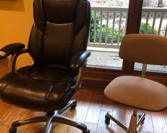 Office Chairs 