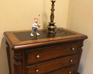 File cabinet 
Hooker Furniture 