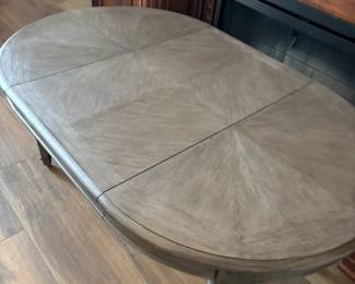 Lexington Kitchen table