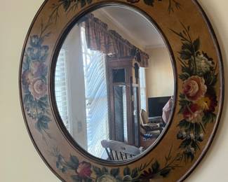 Nice round wall mirror with rose details 