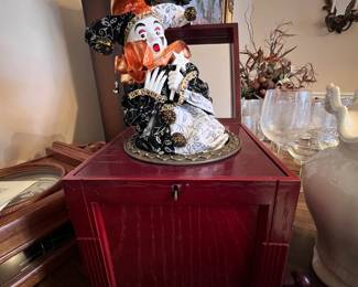 Clown decor figure