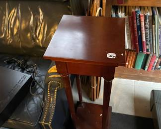 Wooden pedestal table