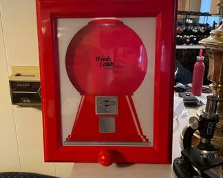 Handy Candy candy dispenser