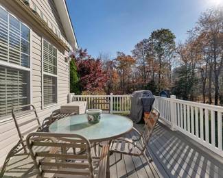 Patio dining set; gas grill